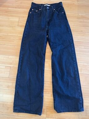 LIKE NEW! Never Worn! Levi’s Ribcage Wide Leg Distressed Black Jeans Sz 23